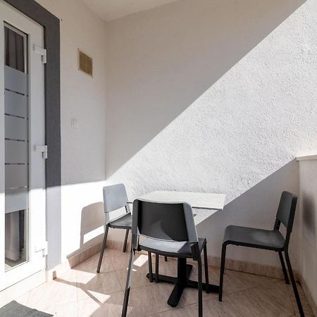 Apartments With A Parking Space Rabac, Labin - 6464 المظهر الخارجي الصورة